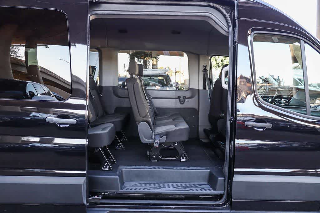 Thumbnail: 2024 Ford Econoline - 18