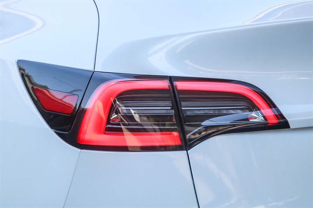 Thumbnail: 2021 Tesla Model Y - 9