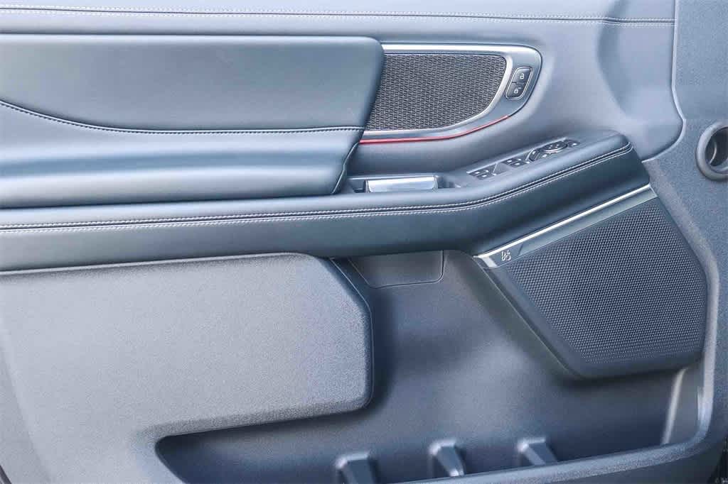Thumbnail: 2025 Ford Expedition - 24
