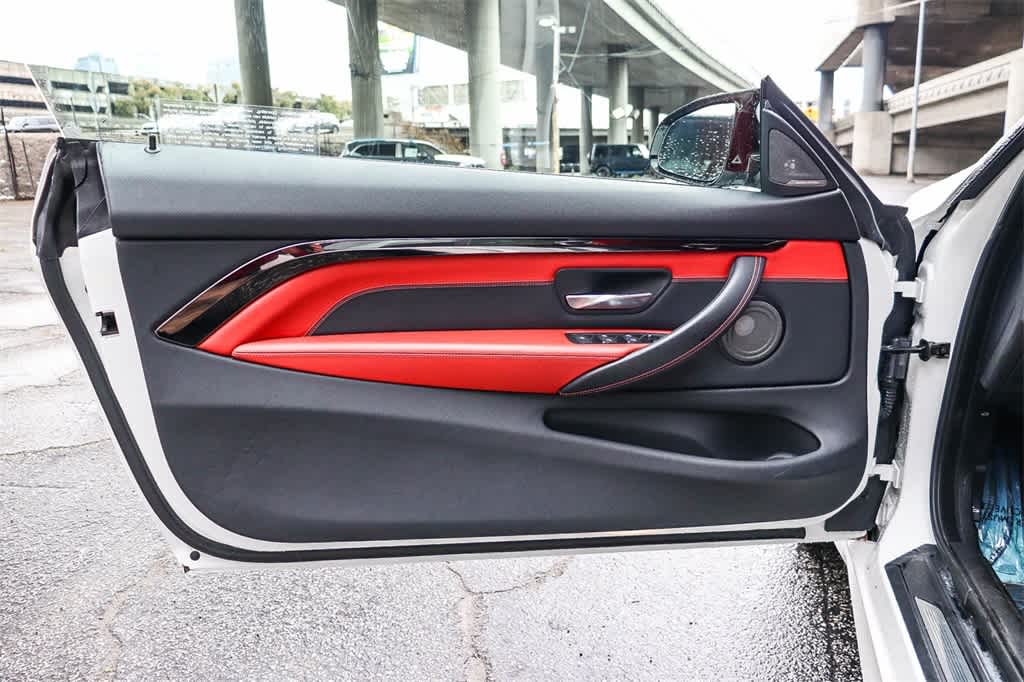 Thumbnail: 2020 BMW M4 - 28