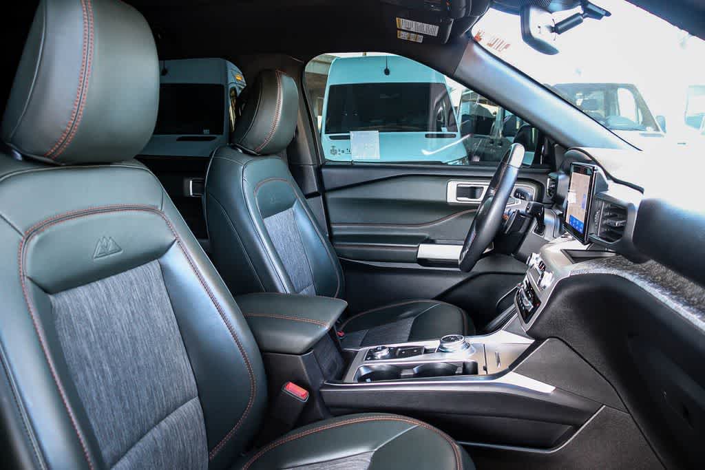 Thumbnail: 2023 Ford Explorer - 17