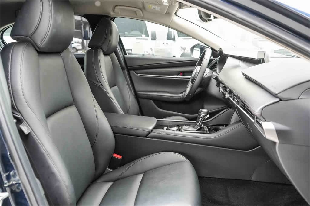 Thumbnail: 2025 Mazda Mazda3 - 16