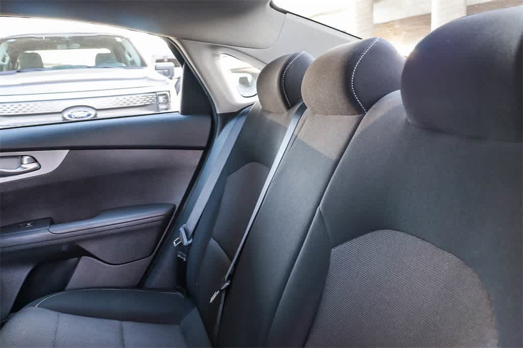 Thumbnail: 2023 Kia Forte - 19