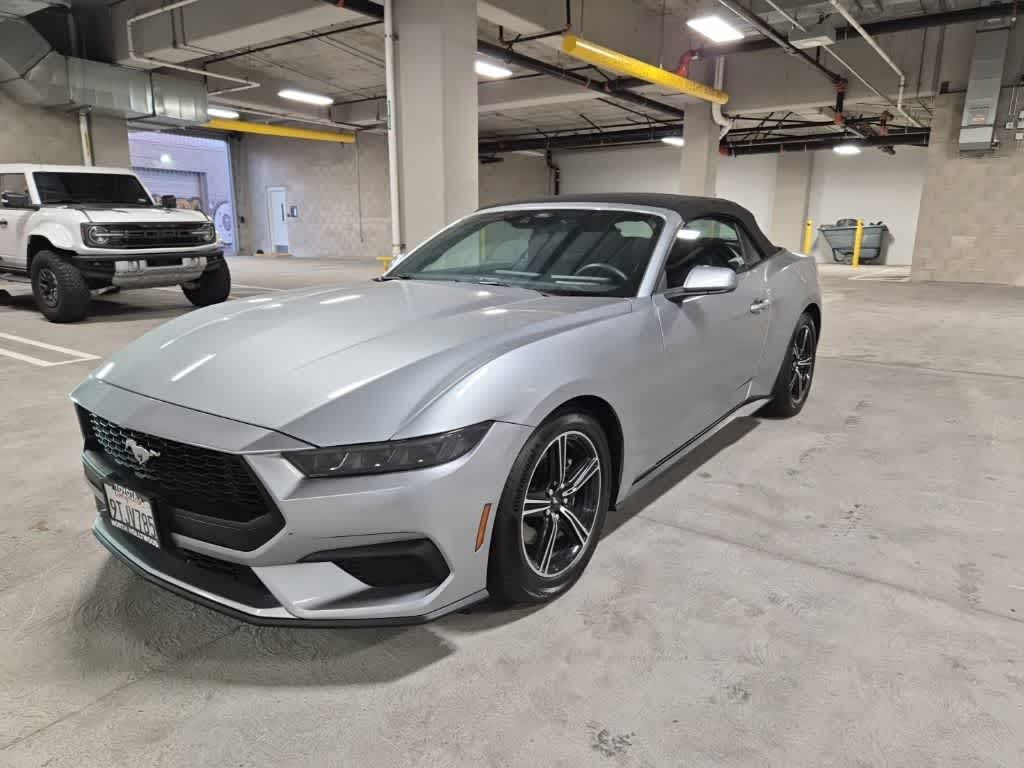 2025 Ford Mustang EcoBoost Convertible's photo