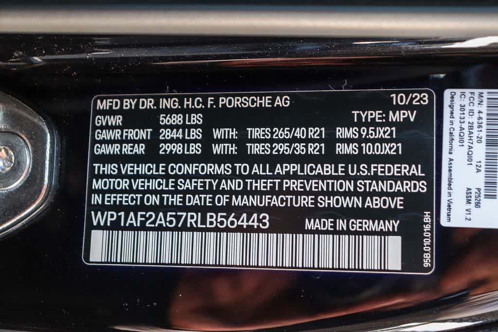 Thumbnail: 2024 Porsche Macan - 28