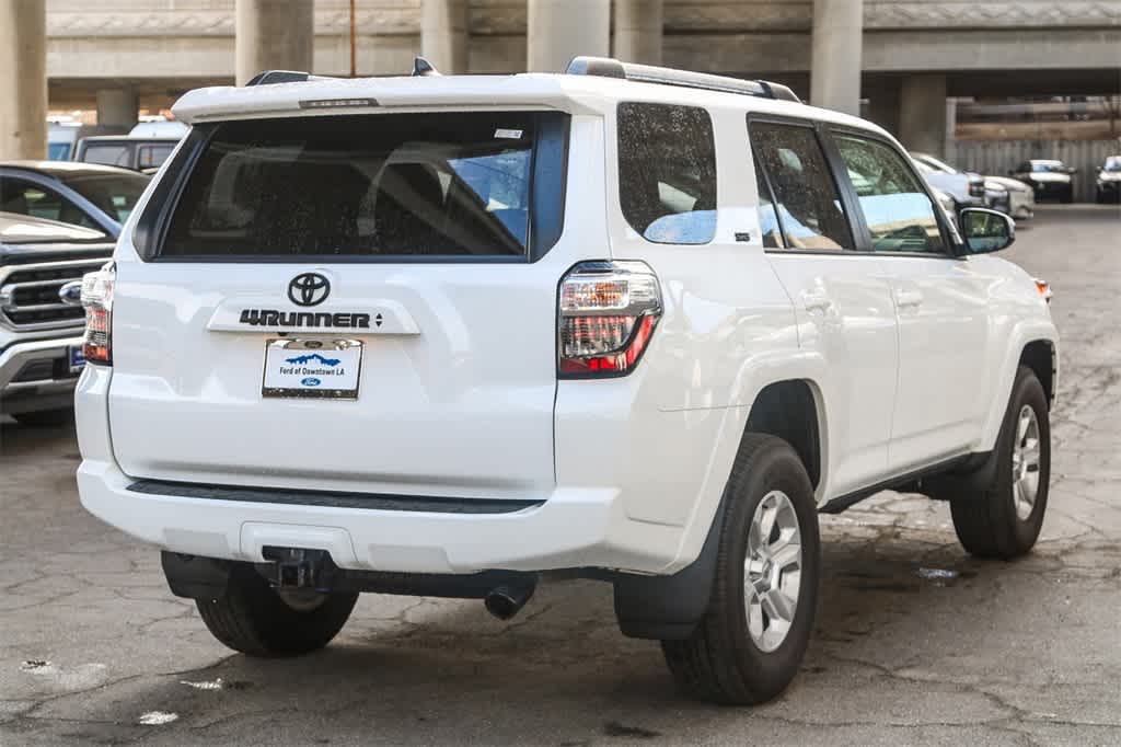 Thumbnail: 2022 Toyota 4Runner - 6