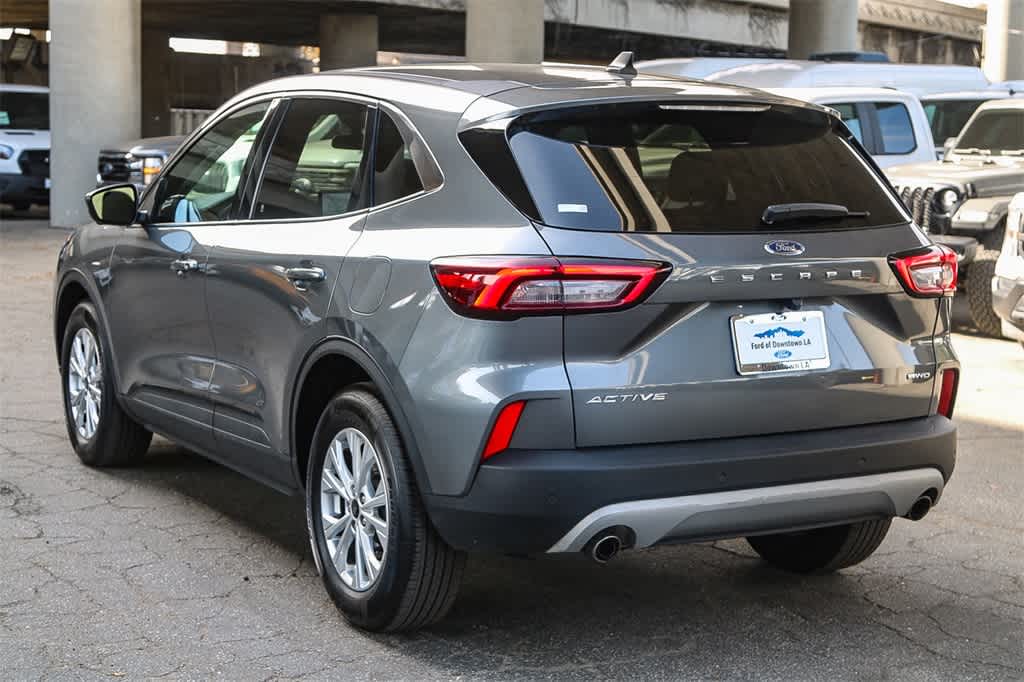 Thumbnail: 2023 Ford Escape - 8