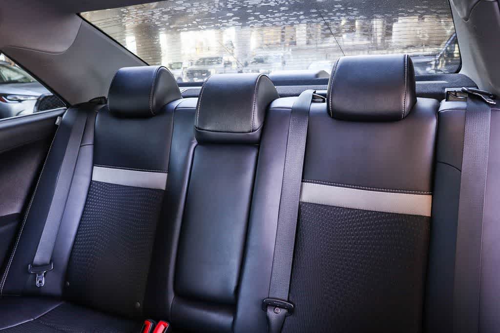 Thumbnail: 2013 Toyota Camry - 17