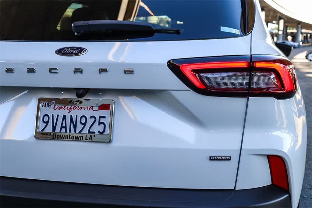 Thumbnail: 2025 Ford Escape - 9