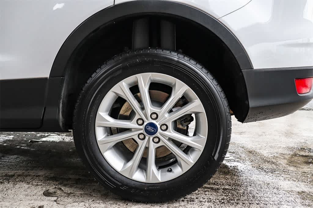 Thumbnail: 2018 Ford Escape - 10