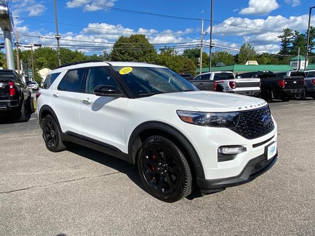2021 Ford Explorer ST photo 3