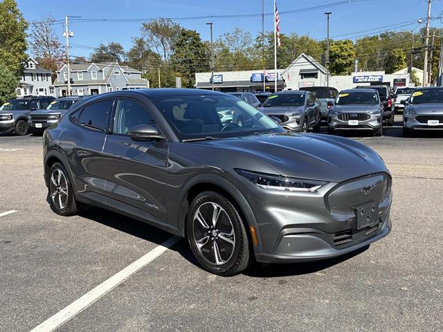 2021 Ford Mustang Mach-E Select photo 3