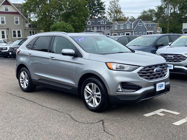 2020 Ford Edge SEL photo 3