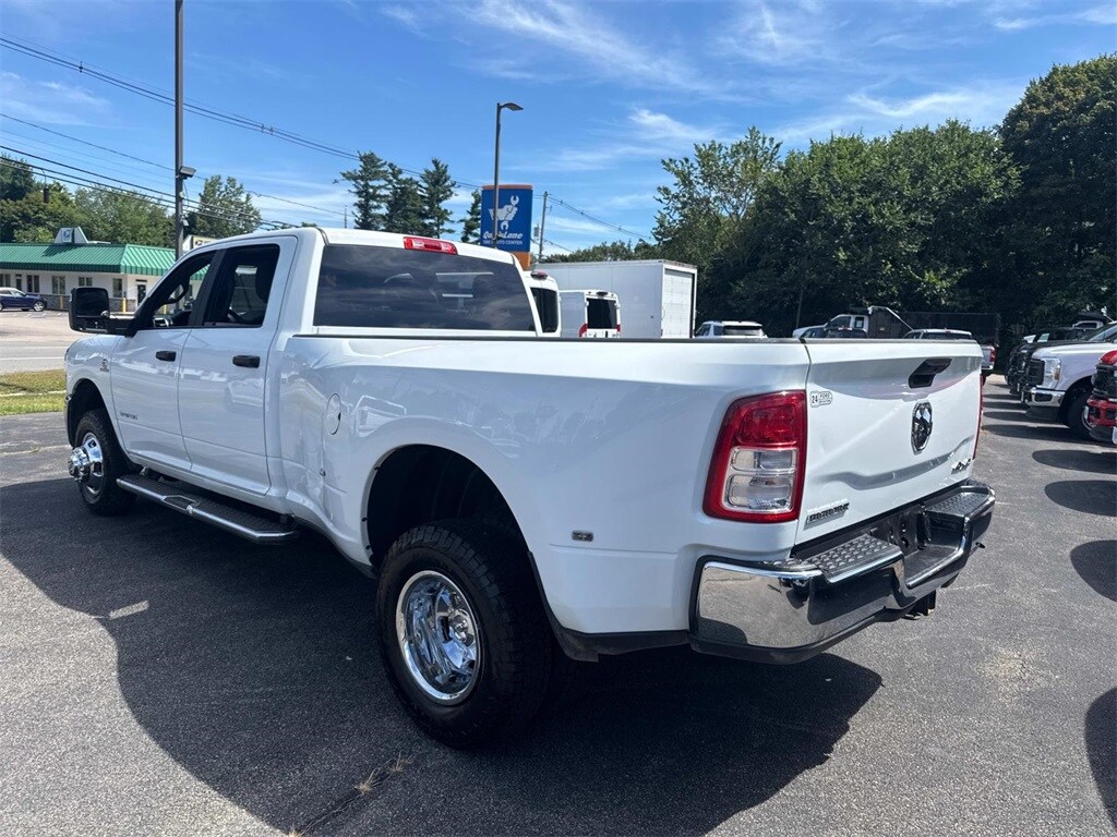 2024 Ram 3500 Big Horn photo 3