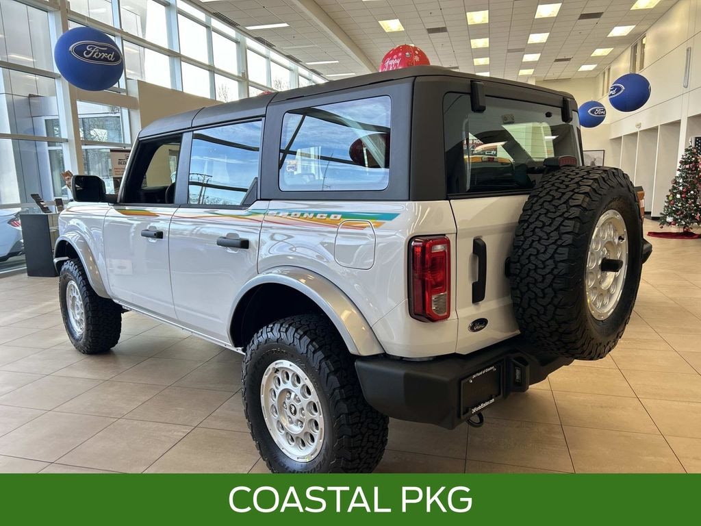 New 2025 Ford Bronco Base SUV