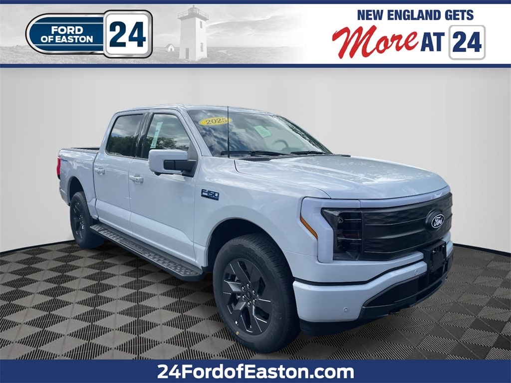2025 Ford F-150 Lightning Lariat's photo