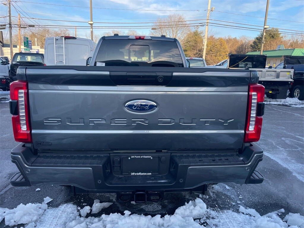 2025 Ford F-350 XL photo 3