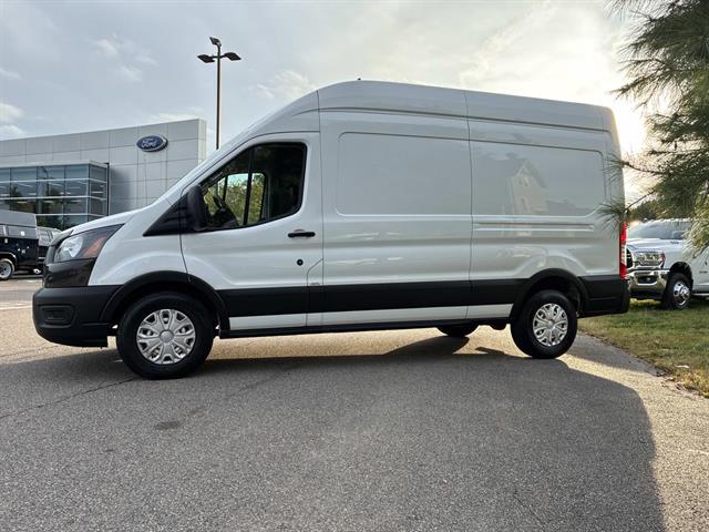 2021 Ford Transit photo 2