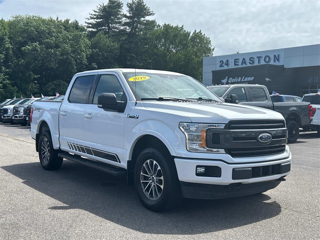 2019 Ford F-150 XLT photo 2