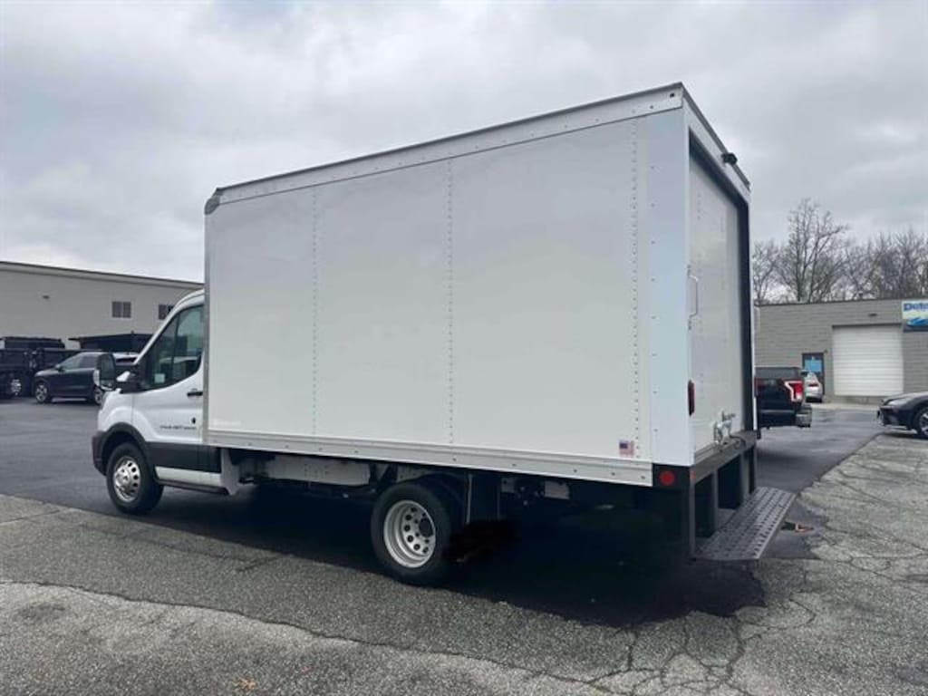 New 2026 Ford Transit Chassis Cutaway VAN