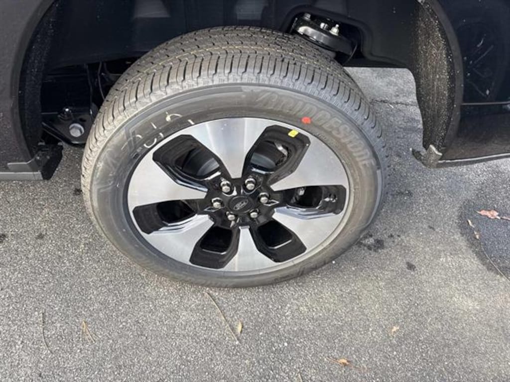 New 2025 Ford F-150 Lightning Platinum TRUCK