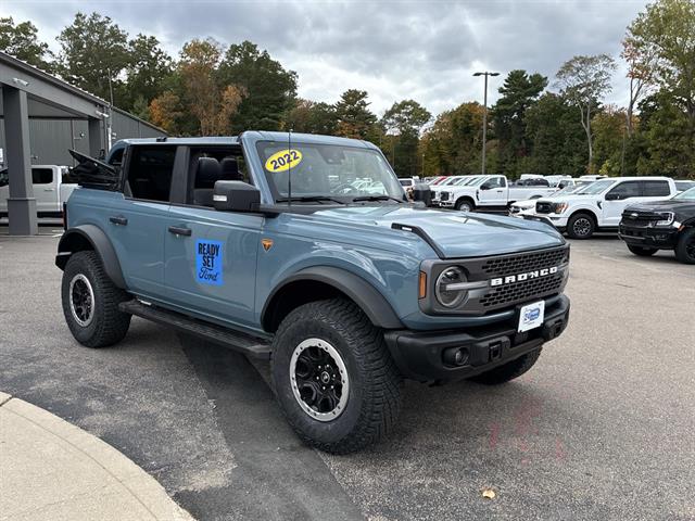 2022 Ford Bronco Badlands photo 3