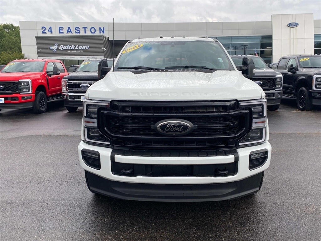 2022 Ford F-250 Lariat photo 2