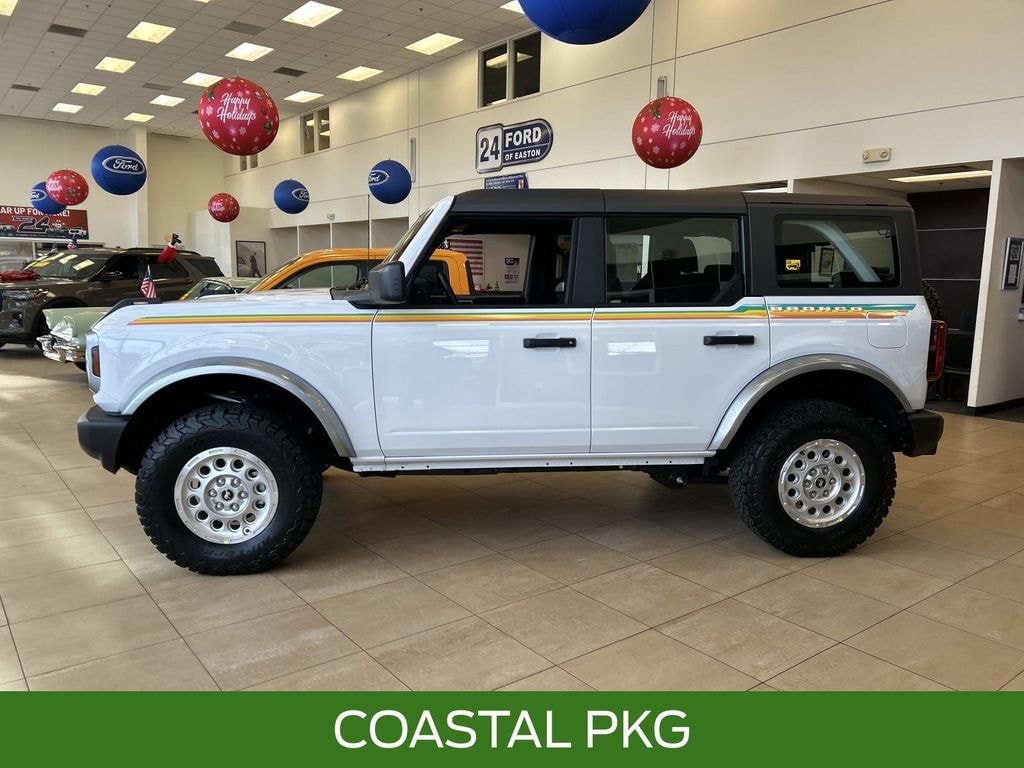 New 2025 Ford Bronco Base SUV