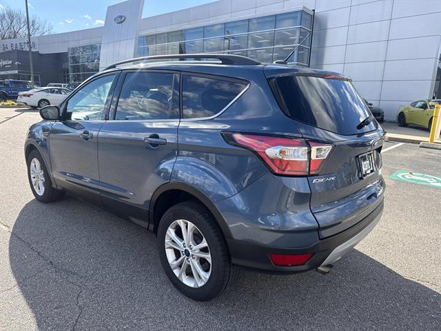 2018 Ford Escape SE photo 2