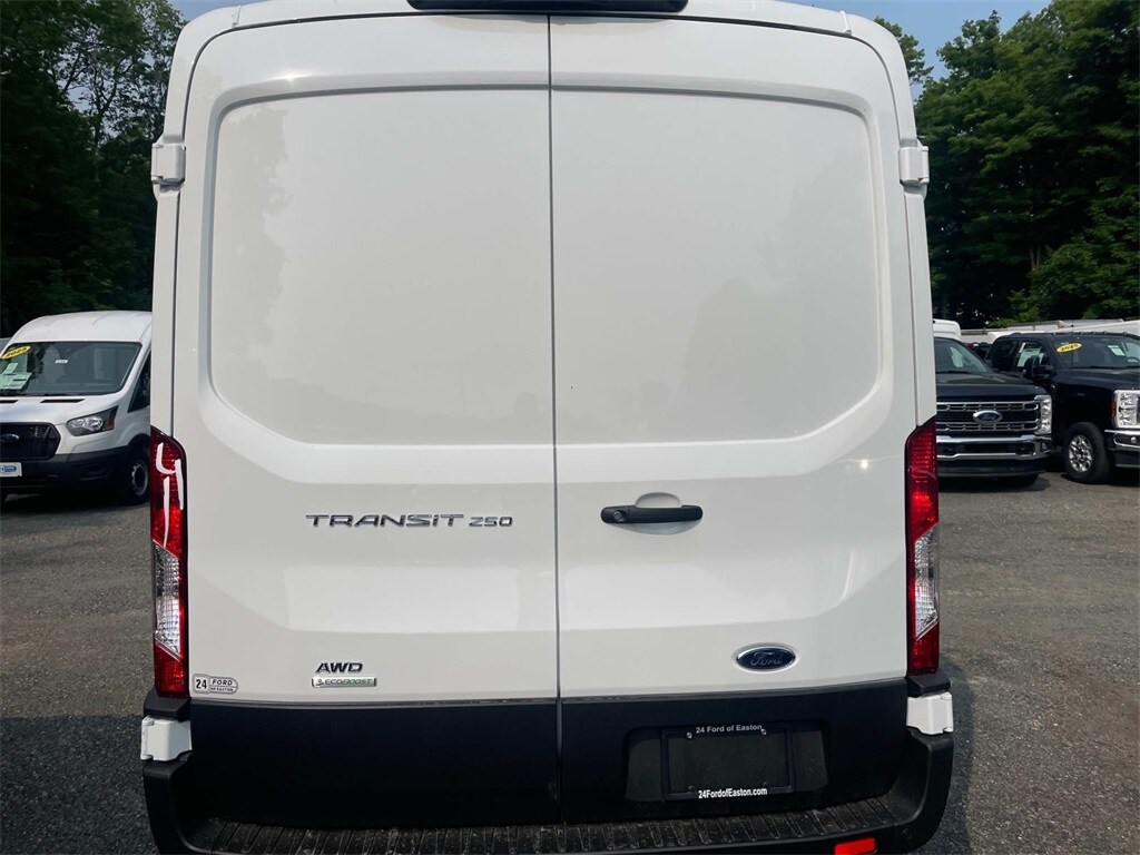 2025 Ford Transit Cargo Van photo 3