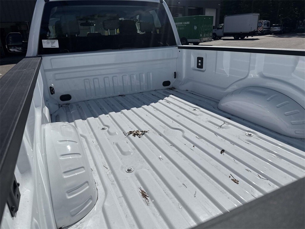 2025 Ford F-350 XL photo 3