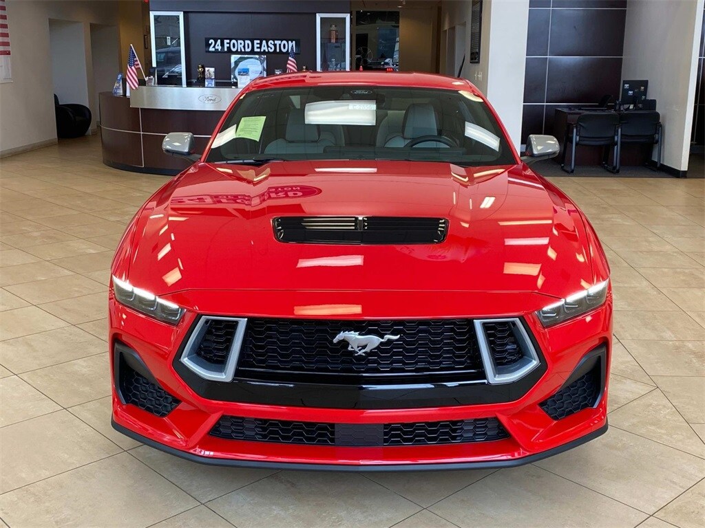 2025 Ford Mustang GT Premium photo 2