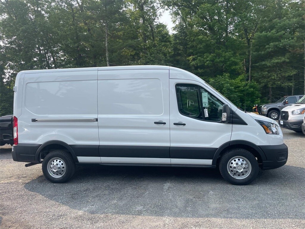 2025 Ford Transit Cargo Van photo 2