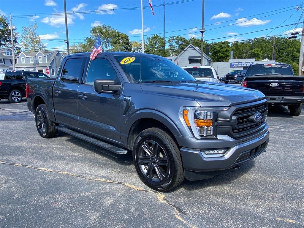 2022 Ford F-150 XLT photo 3