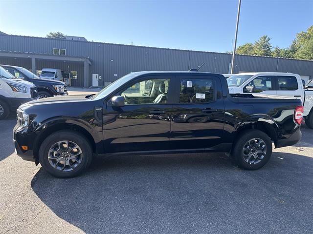 2025 Ford Maverick XLT photo 2