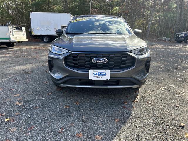 2025 Ford Escape ST-Line photo 2