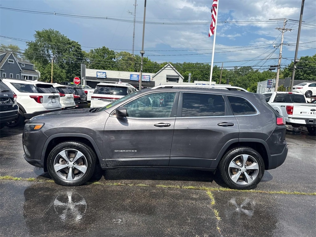 Used 2019 Jeep Cherokee Limited with VIN 1C4PJMDX6KD309834 for sale in South Easton, MA