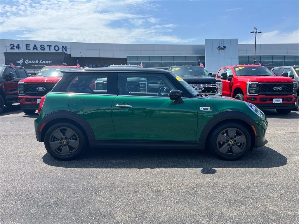 Used 2021 MINI Hardtop 2 Door SE with VIN WMWXP3C0XM2N49204 for sale in South Easton, MA