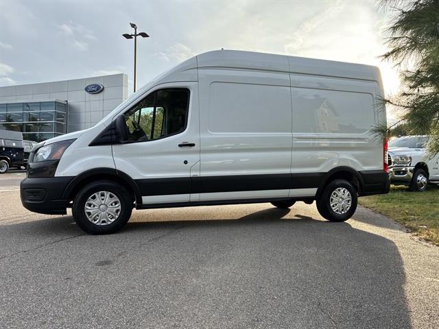 2021 Ford Transit photo 2