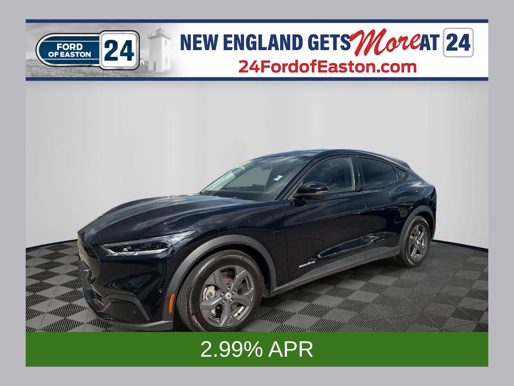 2023 Ford Mustang-Mach-e Select's photo