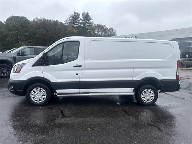 2024 Ford Transit photo 2