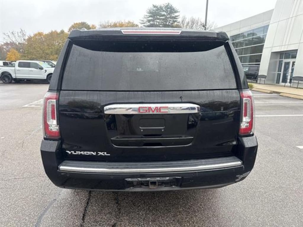 Used 2018 GMC Yukon XL Denali SUV