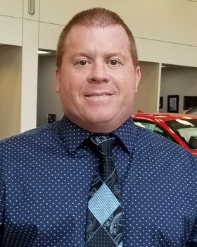 Staff member Eric Scarpellini from ID_4746960a5c85