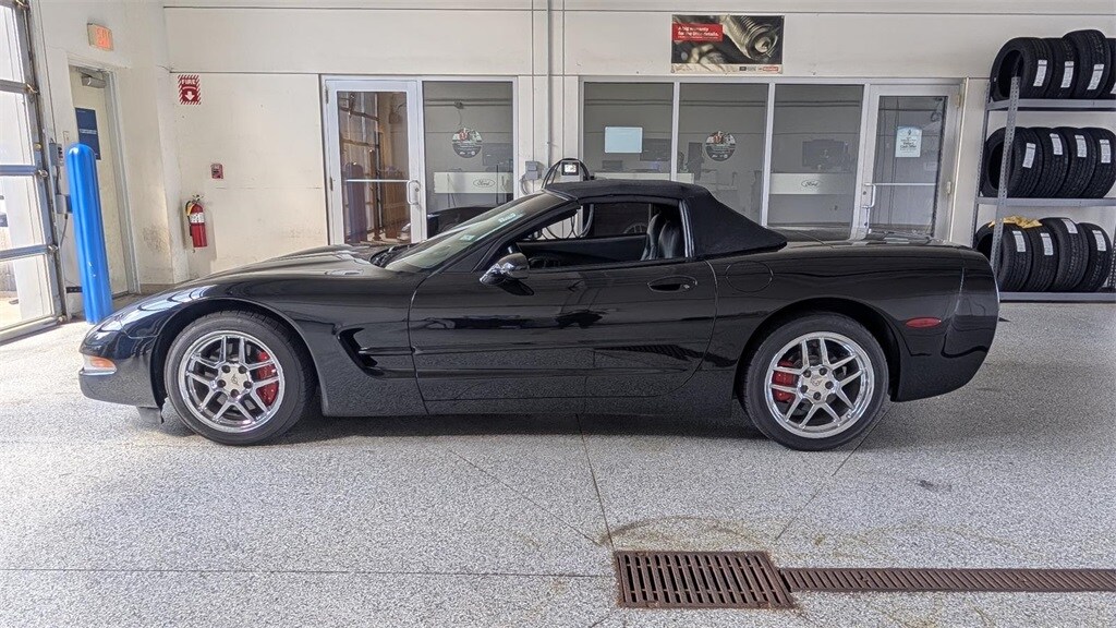 1999 Chevrolet Corvette Base Convertible photo 4