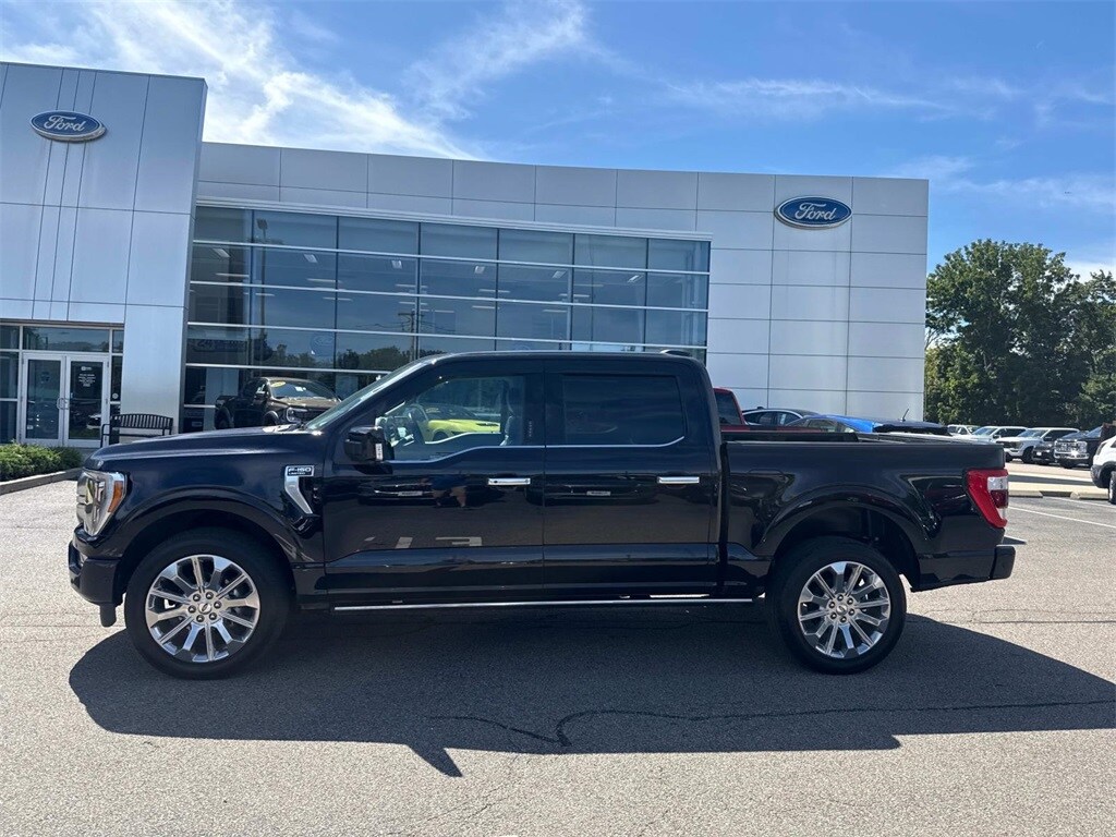 2022 Ford F-150 Limited photo 2