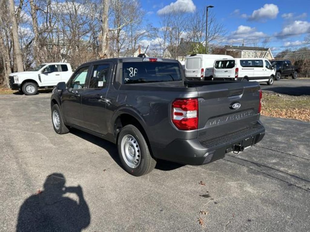New 2025 Ford Maverick XL TRUCK
