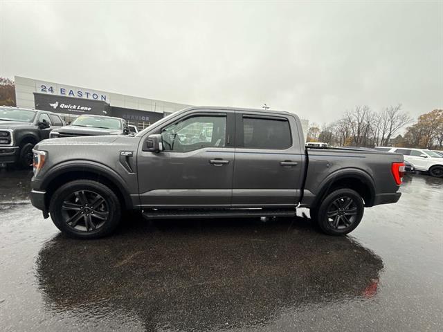 2022 Ford F-150 Lariat photo 2