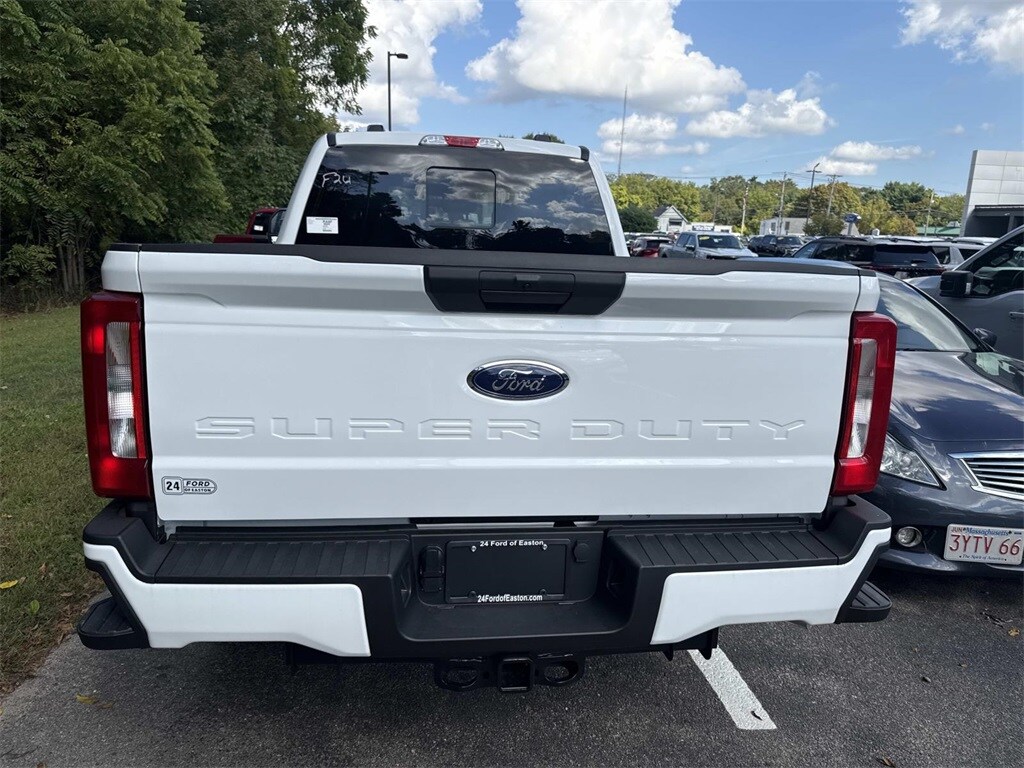 2026 Ford F-350 XL photo 3
