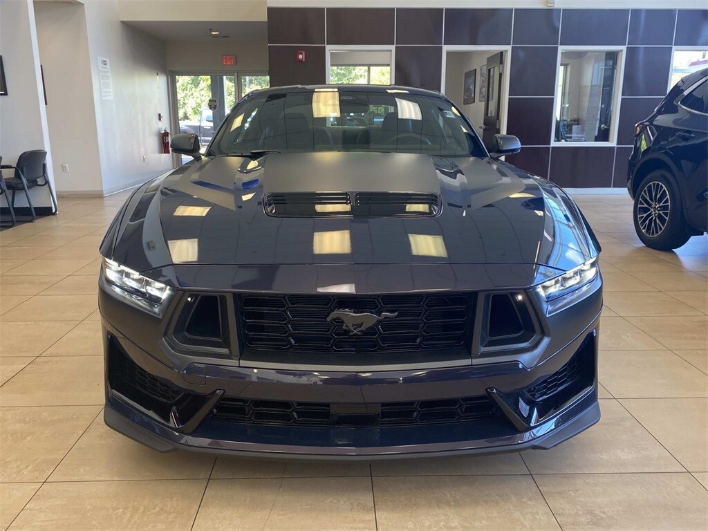2024 Ford Mustang Dark Horse photo 2