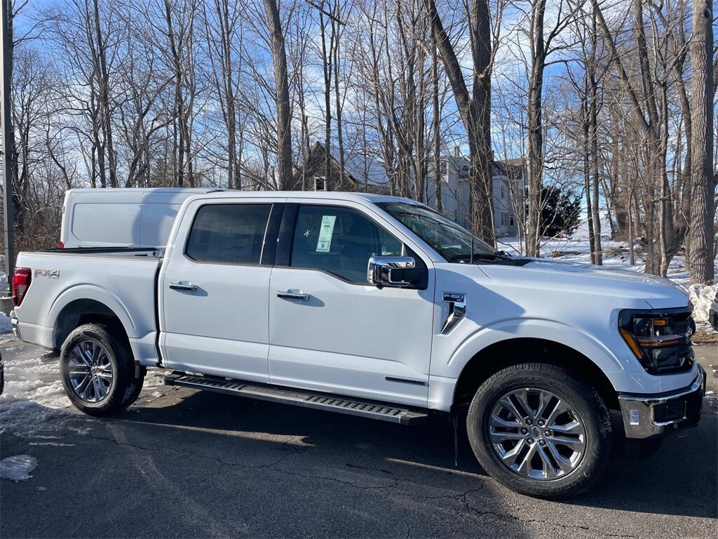 2025 Ford F-150 XLT photo 2
